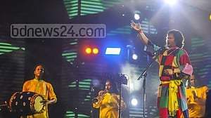 ফিরতে হবে শিকড়ে