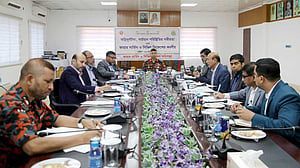 ঝুঁকিপূর্ণ ভবনের তালিকা অনলাইনে প্রকাশের প্রস্তাব গোল টেবিল বৈঠকে