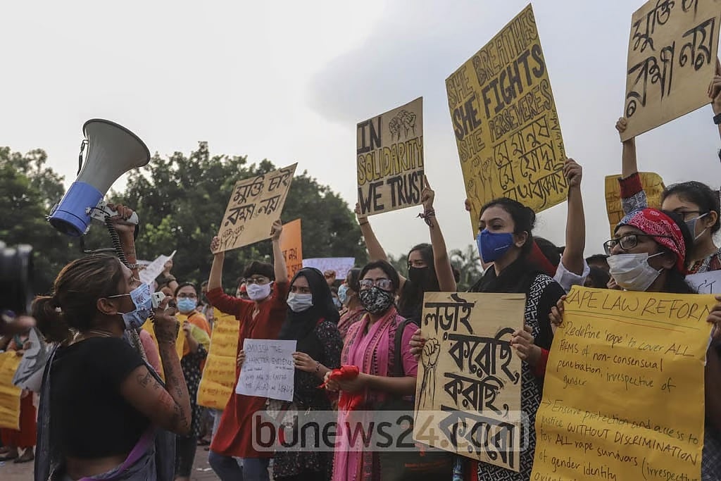 নারীর জন্য গালভরা কথার দিবস