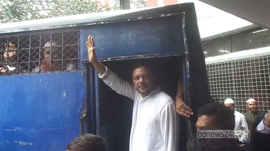 বিস্ফোরক মামলায় শেরপুর বিএনপির সভাপতিসহ ২৩ জন কারাগারে