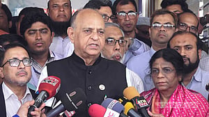তৃণমূলে চিকিৎসা না পৌঁছালে মেডিকেল হাসপাতালে রোগীর চাপ কমবে না: স্বাস্থ্যমন্ত্রী