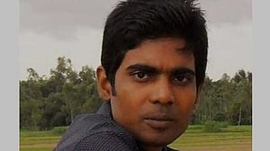 পৌনে ২ কোটি টাকার চাল আত্মসাৎ, খাদ্য কর্মকর্তার নামে মামলা