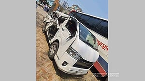 ময়মনসিংহে বাস-মাইক্রোবাস সংঘর্ষে ভাই-বোনের মৃত্যু