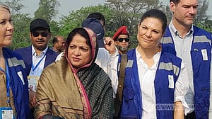 হাতিয়ায় জেলেদের কথা শুনলেন সুইডিশ রাজকুমারী