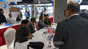বিজিএমইএ নির্বাচনে ভোট চলছে