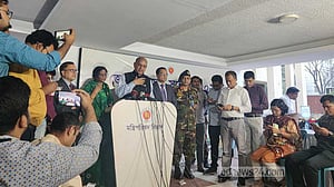 অবৈধ ক্লিনিকের বিরুদ্ধে অভিযানে ডিসিদের সহায়তা চাইলেন স্বাস্থ্যমন্ত্রী