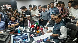 ঈদ ঘিরে ৭ দিন ট্রাক-কভার্ডভ্যান চলাচল বন্ধ