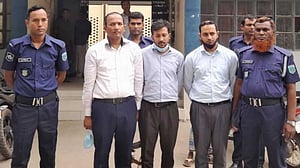 ব্যাংকের ভল্ট থেকে ৫ কোটি টাকা গায়েব, ৩ কর্মকর্তা কারাগারে