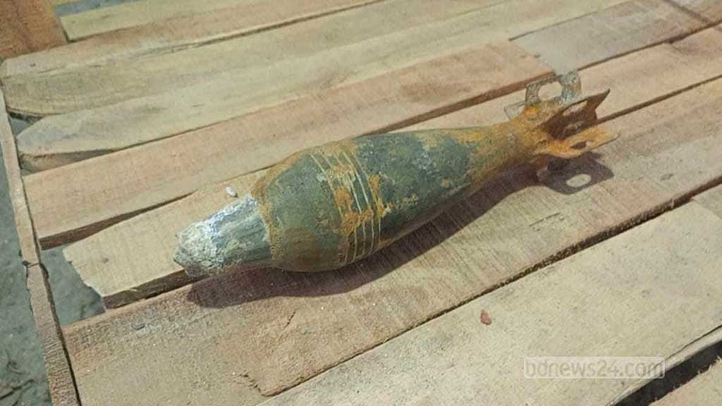 হাতীবান্ধায় পুকুর খননে মিলল মর্টার শেল