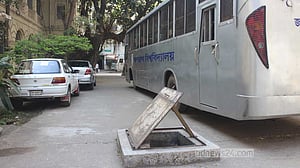 এক বছর ধরে বিকল জগন্নাথের গভীর নলকূপ, রোজার আগেই চালুর দাবি