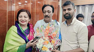সিরাজগঞ্জ জেলা পরিষদের উপ নির্বাচন: চেয়ারম্যান পদে লাবু জয়ী