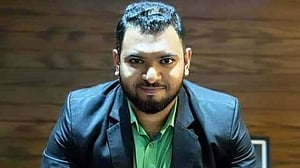 বেইলি রোডে আগুন: নুরুলের জন্য জগন্নাথে শোক