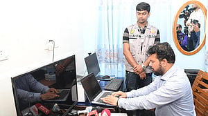 সনদ বাণিজ্যের অভিযোগে কারিগরি বোর্ডের সিস্টেম অ্যানালিস্ট গ্রেপ্তার
