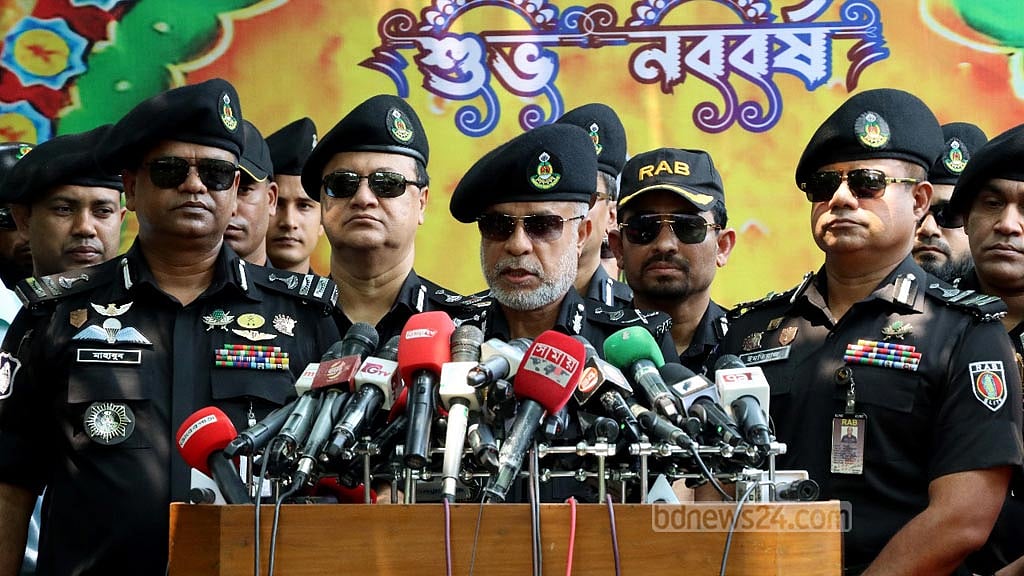 নববর্ষ উদযাপনে নারীর হেনস্তা হলে ভ্রাম্যমাণ আদালতে সাজা: র‌্যাব ডিজি