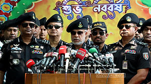 নববর্ষ উদযাপনে নারীর হেনস্তা হলে ভ্রাম্যমাণ আদালতে সাজা: র‌্যাব ডিজি