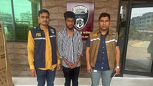 ওসি পরিচয়ে লাখ টাকা হাতিয়ে নেন সবজি বিক্রেতা পংকজ
