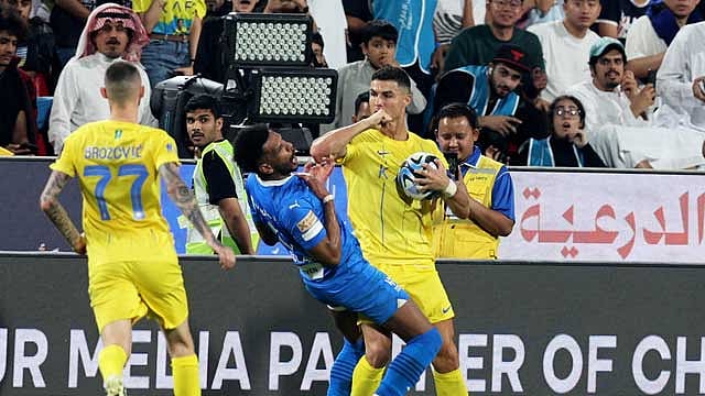 রোনালদোর লাল কার্ড, সেমি-ফাইনাল থেকে বিদায় নিল আল নাস্‌র