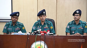 টার্মিনালের বাইরে যাত্রী ওঠানামা নয়: ট্রাফিক পুলিশ