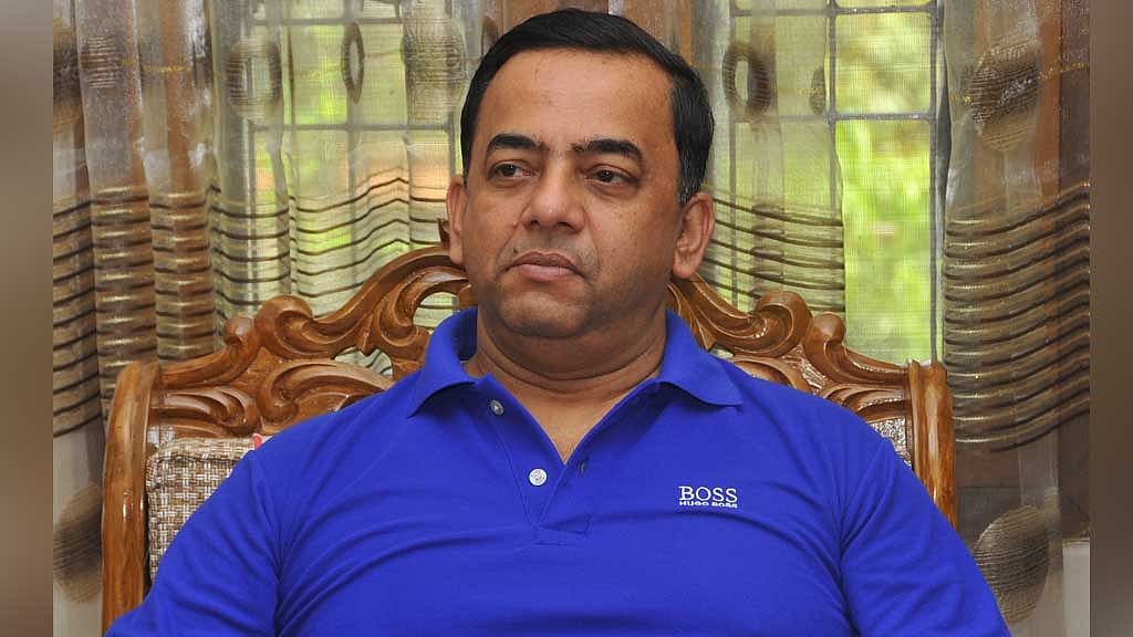 কলামিস্টদের ‘উত্তেজিত’ না হওয়ার অনুরোধ বেনজীরের