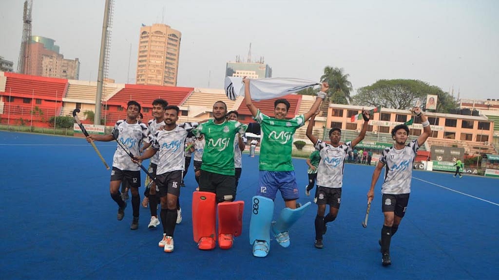 জমজমাট লড়াইয়ে মেরিনার্সকে হারাল মোহামেডান