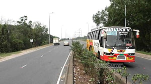 ঢাকা-টাঙ্গাইল মহাসড়কে `স্বস্তির‘ ঈদযাত্রা
