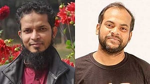 যৌন নিপীড়ন: জগন্নাথ শিক্ষক মাণিক বরখাস্ত, ইমনকে ফের নোটিস