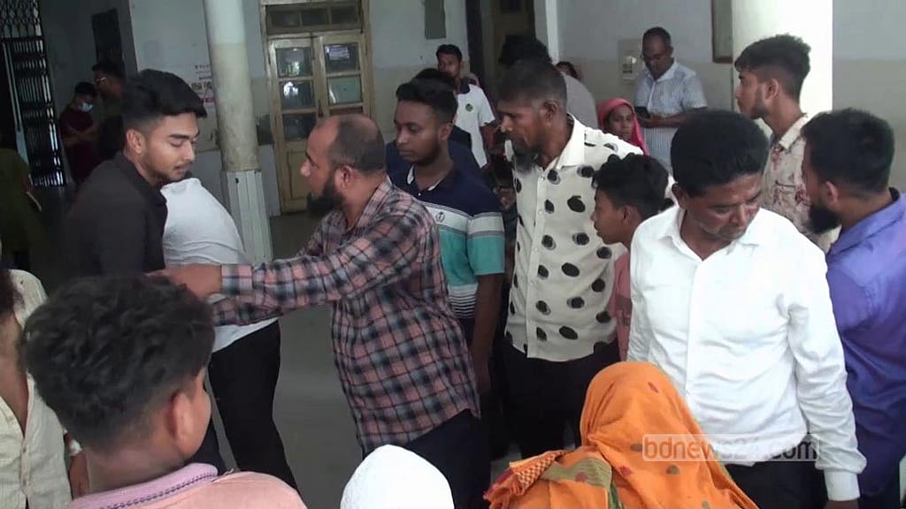 গোপালগঞ্জে মাহেন্দ্র-ট্রলি সংঘর্ষে নিহত ব্যবসায়ী, আহত ৪
