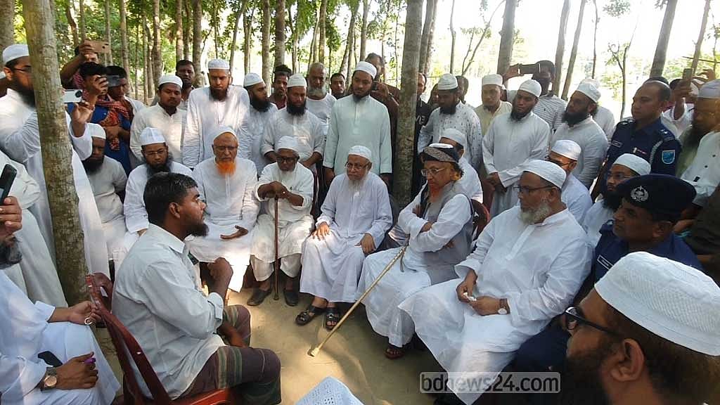 মধুখালীতে গণপিটুনিতে নিহত দুই ভাইয়ের বাড়িতে হেফাজতের নেতারা