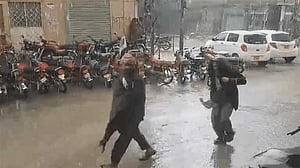 পাকিস্তানে বজ্রপাত ও ভারি বৃষ্টিতে ৩৯ জনের মৃত্যু