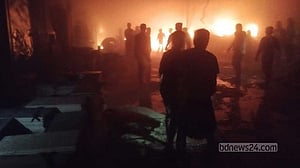 গাজীপুরে টাইলস কারখানায় অগ্নিকাণ্ড, নিয়ন্ত্রণ দেড় ঘণ্টায়