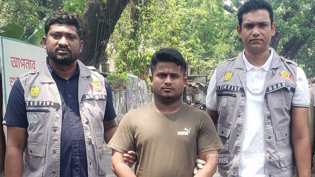 নিরাপত্তা কর্মী খুন: ‘ইউটিউব দেখে এটিএম বুথ ডাকাতি শেখে আরিফুল’