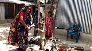 ‘একশ চাপেও এক জগ পানি ওঠে না টিউবওয়েলে’