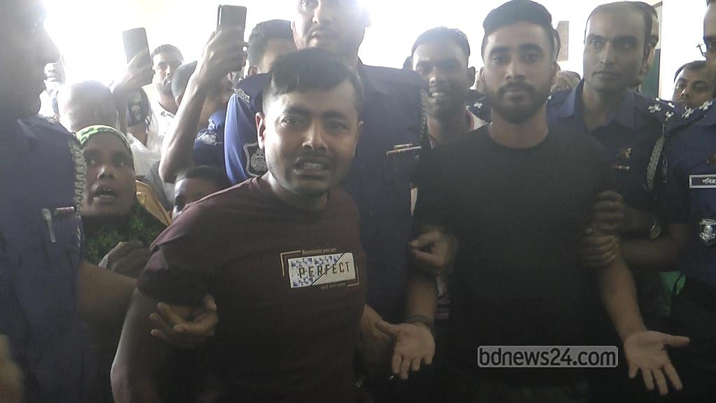 চুয়াডাঙ্গায় বৃদ্ধ দম্পতিকে হত্যার দায়ে তিনজনের ফাঁসির রায়