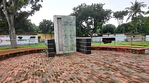থানাপাড়া গণহত্যায় প্রত্যক্ষদর্শীরা যা দেখেছেন