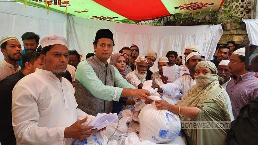 পাঁচ হাজার মানুষ পেলেন নওফেলের ঈদ উপহার