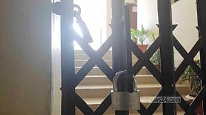 কুমিল্লা বিশ্ববিদ্যালয়ের উপাচার্য, ট্রেজারার ও প্রক্টরের কার্যালয়ে তালা