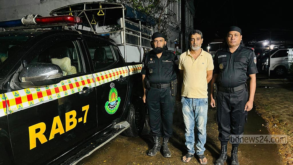 ফেনীতে ১৭ বছরের কারাদণ্ডপ্রাপ্ত আসামি ২২ বছর পর গ্রেপ্তার