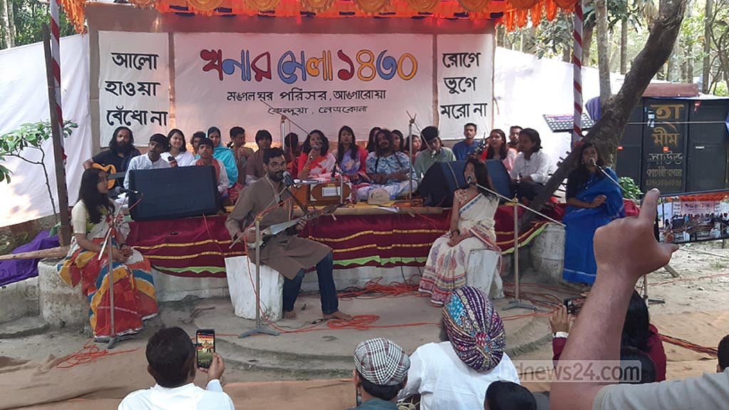 নেত্রকোণায় ব্যতিক্রমী ‘খনার মেলা’, কৃষি ও সংস্কৃতির বয়ানে মুগ্ধ মানুষ