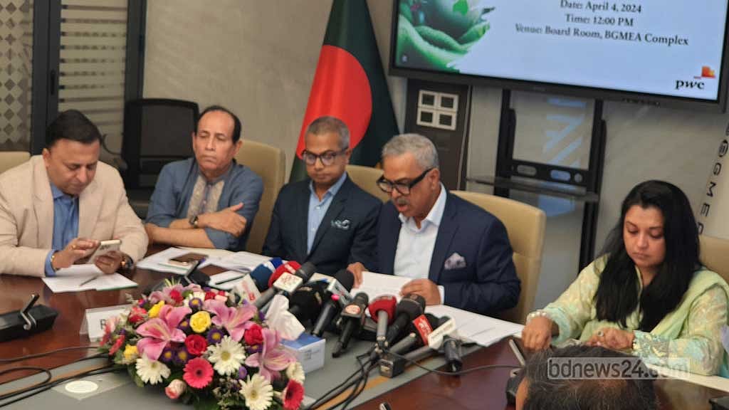 তিন বছরে উৎপাদনে নতুন ৩৯৩ পোশাক কারখানা: ফারুক হাসান