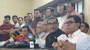 দেশের উন্নয়ন পাকিস্তান টের পেলেও বিএনপির 'চোখে পড়ে না': কাদের