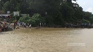 নেত্রকোণায় বন্ধুদের সঙ্গে মগড়ায় নেমে কিশোরের মৃত্যু