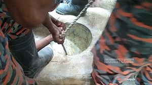 চাঁপাইনবাবগঞ্জে পরিত্যক্ত নলকূপের পাইপে পড়ে যুবকের মৃত্যু