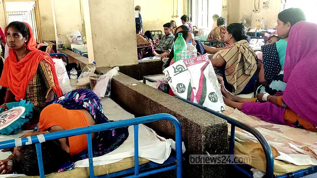 তীব্র গরম: টাঙ্গাইলের হাসপাতালে বাড়ছে রোগী