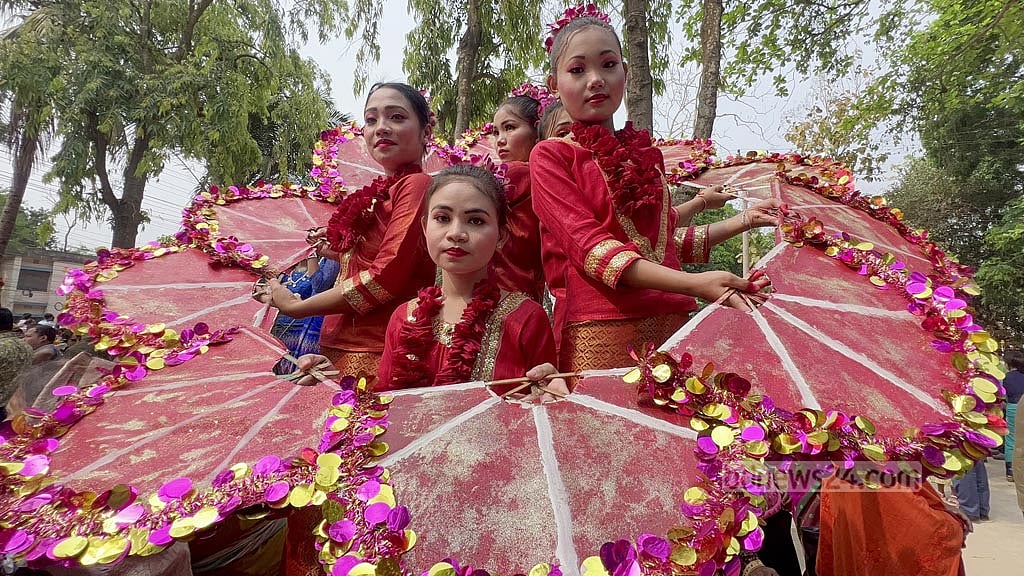 খাগড়াছড়িতে নেচে-গেয়ে বৈসাবি উৎসব শুরু