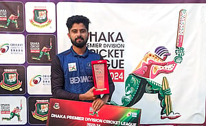 ইরফানের সেঞ্চুরি, ফের গতির ঝড় নাহিদের