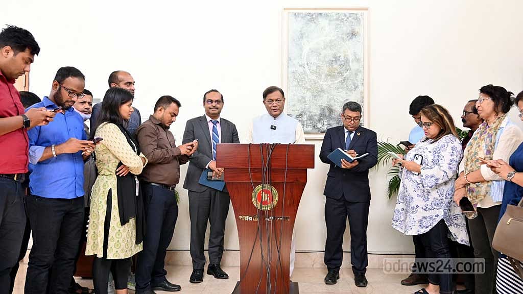 ফেরত যাবে মিয়ানমারের ১৮০ সেনা, ফিরবে ১৭০ বাংলাদেশি: পররাষ্ট্রমন্ত্রী