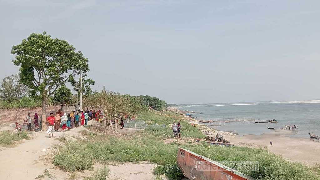 পদ্মায় ডুবন্ত সঙ্গীকে বাঁচানোর চেষ্টা দুই কিশোরের, বাঁচল না কেউ