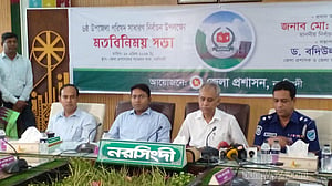 নির্বাচনে কে কার আত্মীয় সেটা দেখার সুযোগ নেই: ইসি আলমগীর