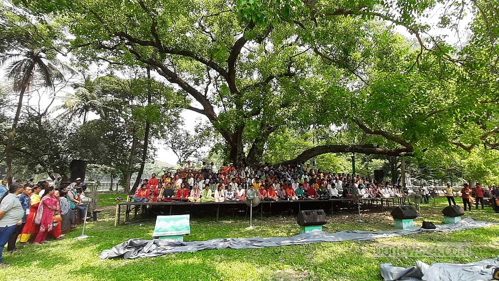 উৎসবের জন্য প্রস্তুত রমনা