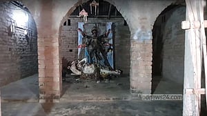 ফরিদপুরে মন্দিরে আগুন ও শ্রমিক হত্যার ঘটনা তদন্ত করবে বিএনপি